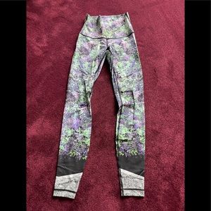 Women size 4 leggings